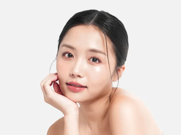 目元 （二重、タレ目、クマなど）